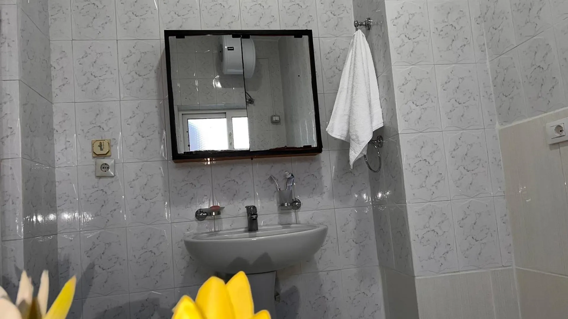Berat Private Room In Haxhialiu Villa 0*,